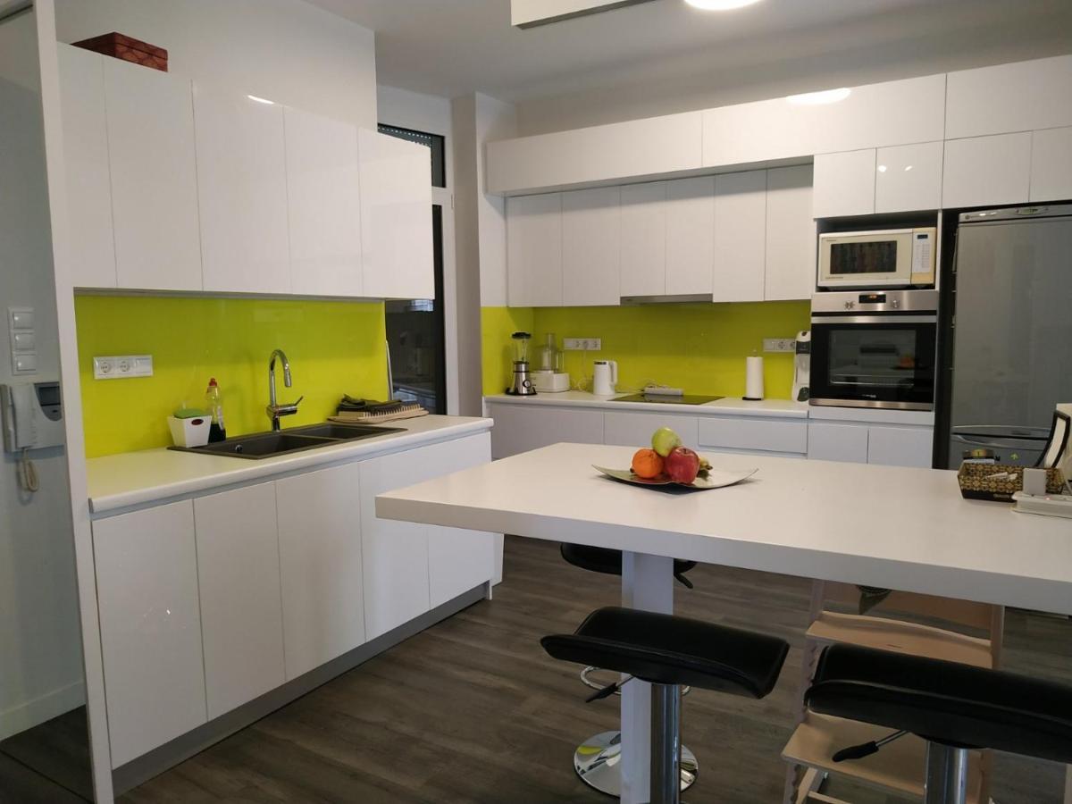 Fully Renovated, Family-Friendly Apartment, Next To A Huge Green Park, In Athens Center Atenas Exterior foto