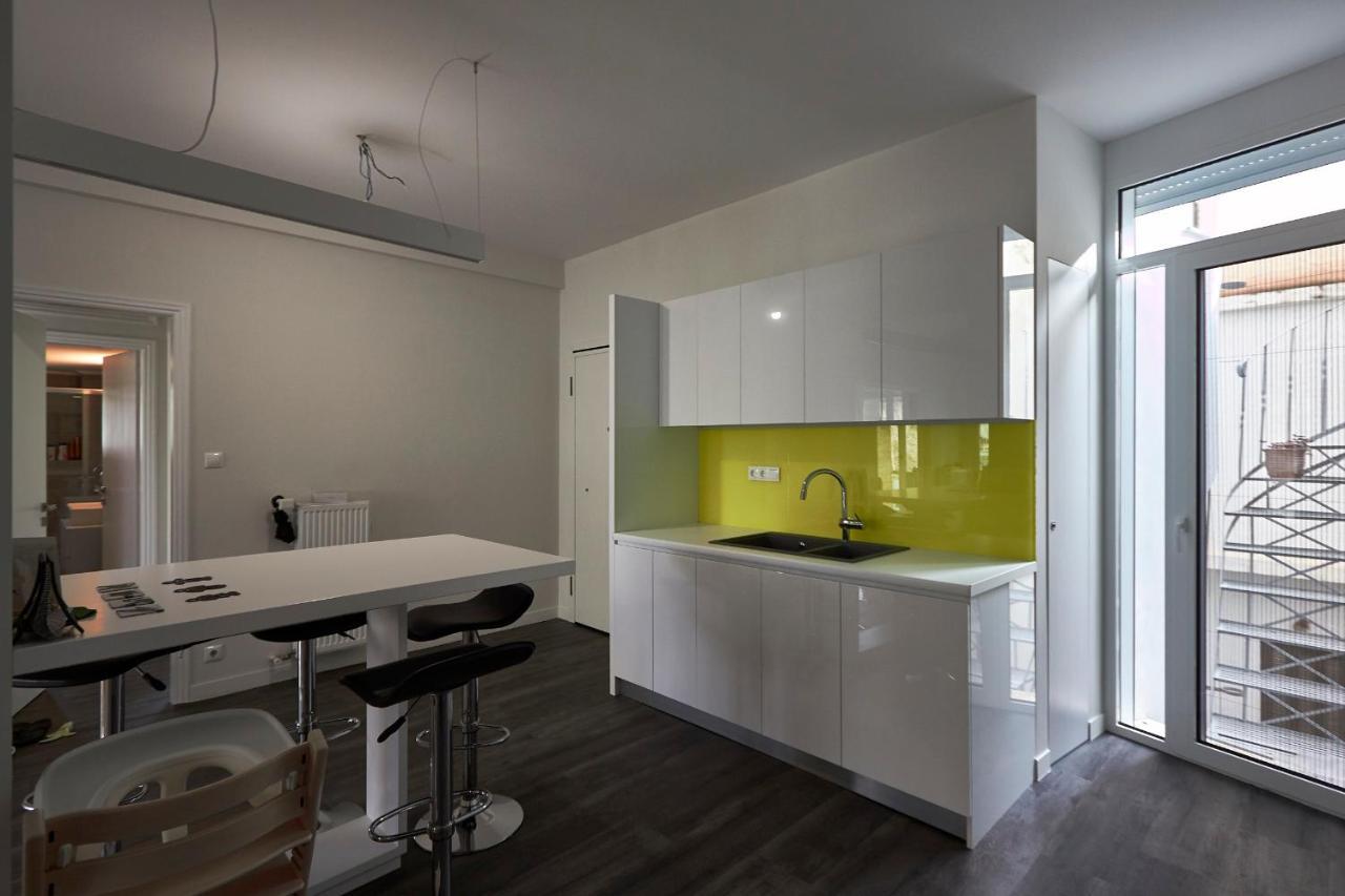 Fully Renovated, Family-Friendly Apartment, Next To A Huge Green Park, In Athens Center Atenas Exterior foto
