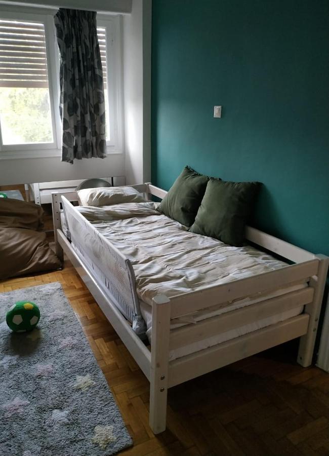 Fully Renovated, Family-Friendly Apartment, Next To A Huge Green Park, In Athens Center Atenas Exterior foto